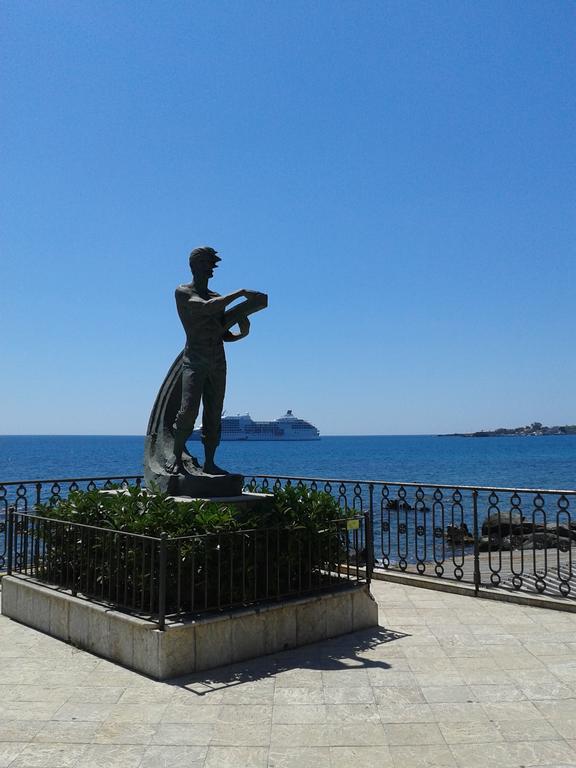 Mare E Monti Vila Giardini Naxos Exterior foto